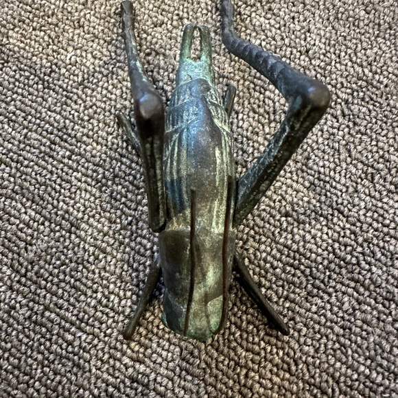 Vintage Cast Iron Insect Animal Grasshopper Cricket Figurine Paperweight - Picture 6 of 10